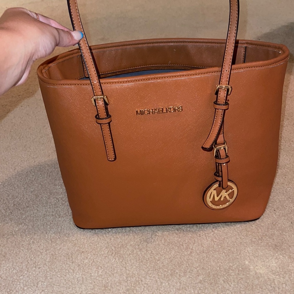 michael kors purse carmel color